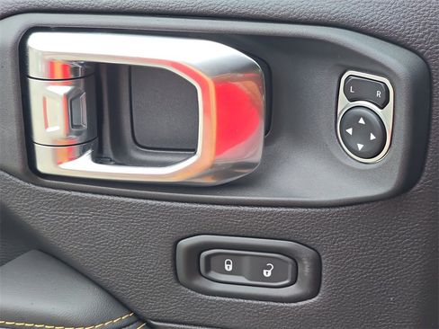 New 2025 Jeep Wrangler Sahara image 28