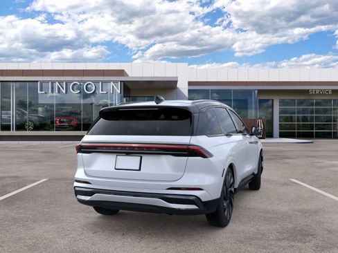 New 2026 Lincoln Nautilus Reserve w/ Jet Appearance Package AWD/4WD image 8
