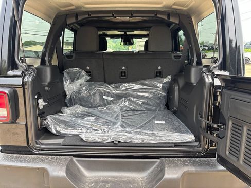 New 2026 Jeep Wrangler Unlimited Sport AWD/4WD image 21