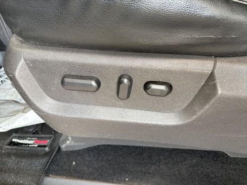 Used 2016 Ford F250 Lariat w/ Lariat Ultimate Package image 17