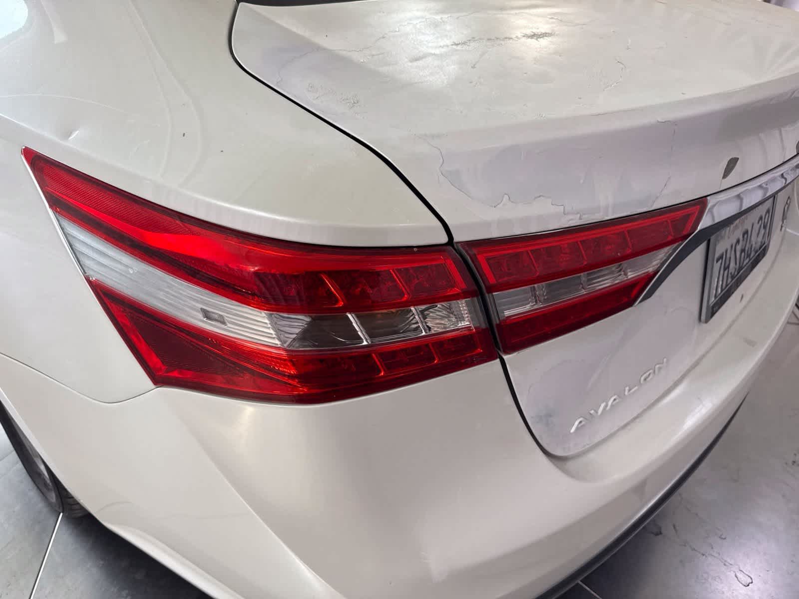 Used 2014 Toyota Avalon XLE Premium FWD image 12