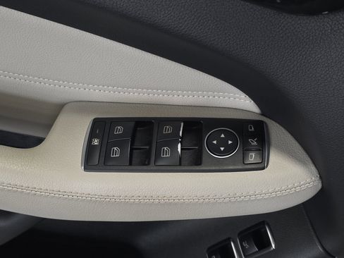 Used 2019 Mercedes-Benz GLS 450 4MATIC image 27