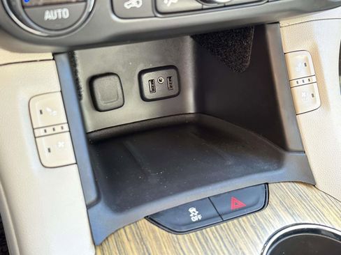 Used 2017 GMC Acadia Denali w/ Technology Package image 14