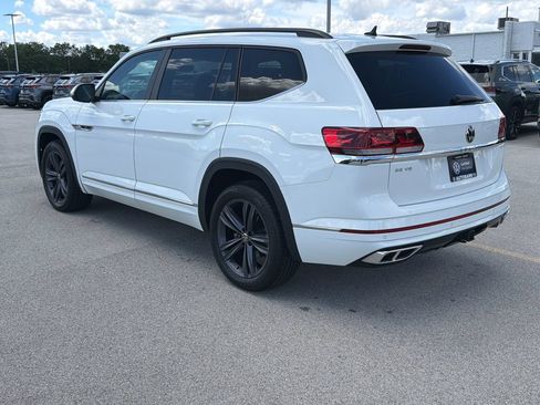 Certified 2021 Volkswagen Atlas SE FWD image 4