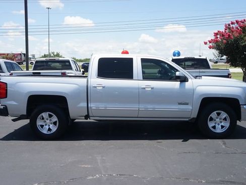 Used 2017 Chevrolet Silverado 1500 LT w/ Texas Edition RWD image 5