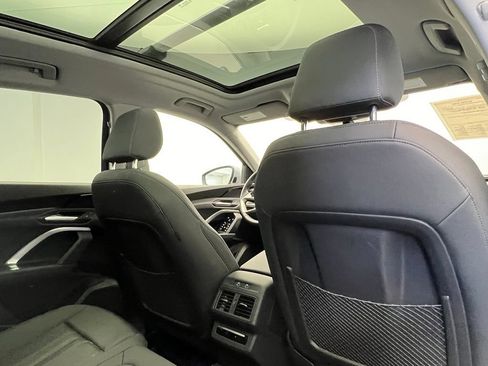 Used 2025 Audi Q5 Premium AWD/4WD image 8
