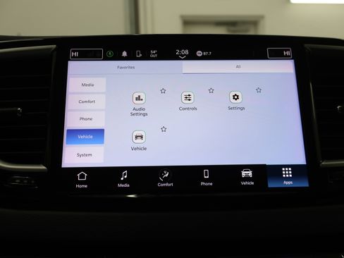 Used 2024 Chrysler Pacifica Touring-L image 60