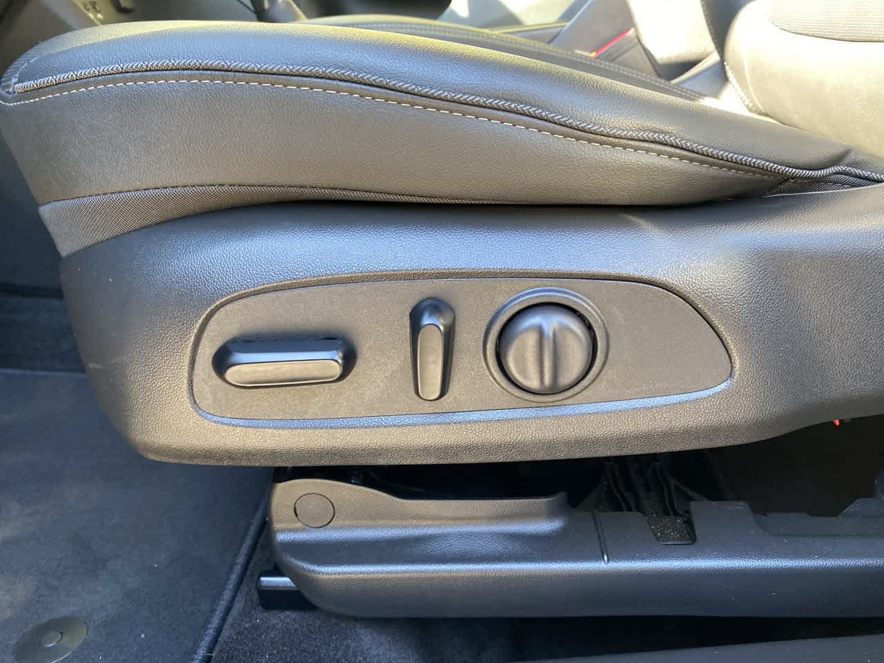 Used 2024 Buick Encore GX Sport Touring w/ Experience Buick Package AWD/4WD image 13