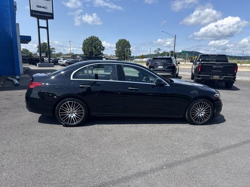 Used 2023 Mercedes-Benz C 300 4MATIC Sedan image 2
