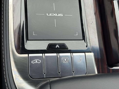 Used 2018 Lexus LS 500 AWD w/ Luxury Package image 23