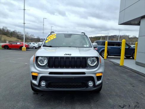 Used 2019 Jeep Renegade Altitude w/ Quick Order Package 2XM AWD/4WD image 3