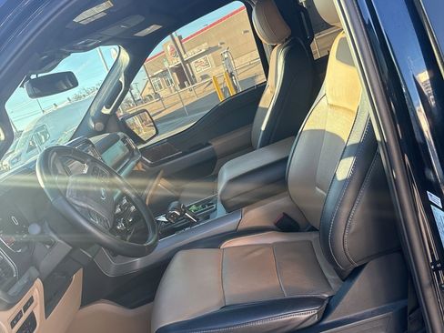 Used 2023 Ford F150 Lariat image 10