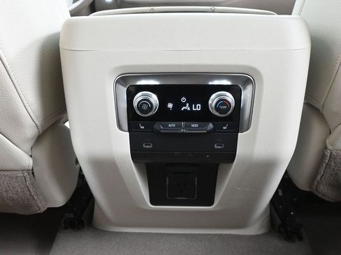 Used 2021 GMC Yukon Denali w/ LPO, Illumination Package image 46