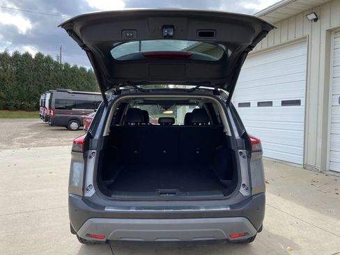 Used 2021 Nissan Rogue SV w/ Premium Package image 20