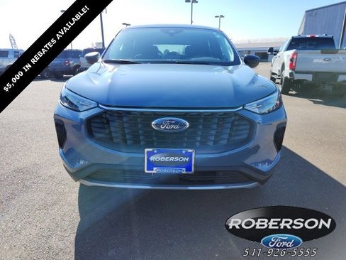 Used 2025 Ford Escape Active w/ Cold Weather Package image 8