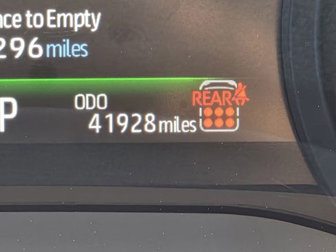 Certified 2025 Toyota Sienna XLE image 22