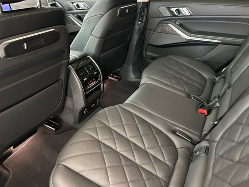 Used 2025 BMW X7 xDrive40i w/ Premium Package AWD/4WD image 30