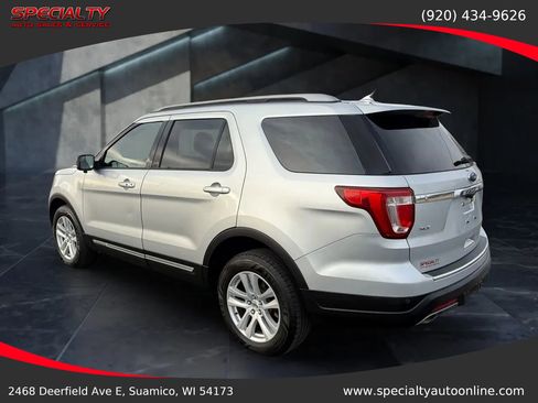 Used 2018 Ford Explorer XLT w/ Equipment Group 202A image 7