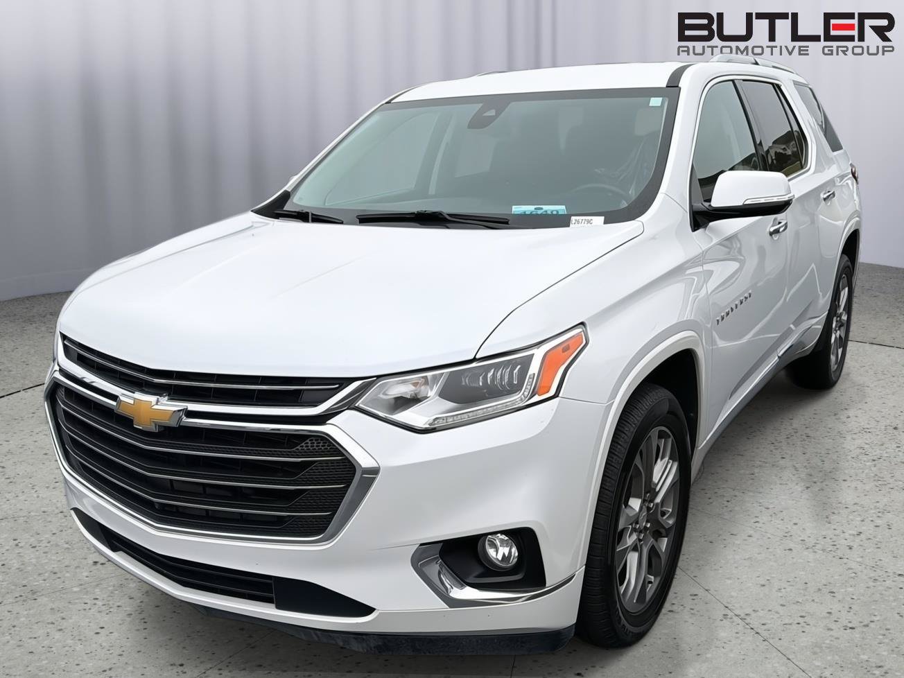 Used 2019 Chevrolet Traverse Premier w/ Driver Confidence II Package FWD image 2
