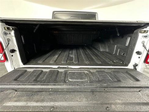 Certified 2022 Jeep Gladiator Sport image 8