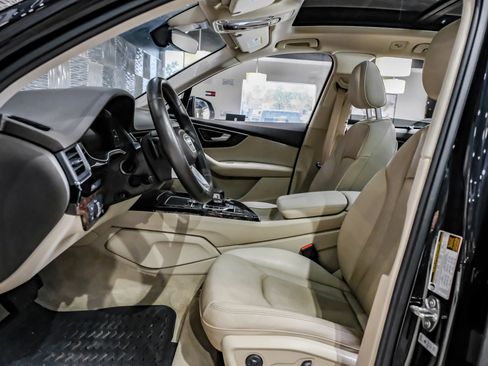 Used 2019 Audi Q7 3.0T Premium Plus w/ Premium Plus Package image 4