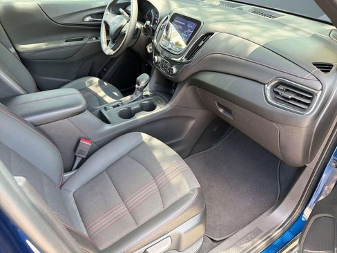Certified 2022 Chevrolet Equinox RS w/ Infotainment Package FWD image 29