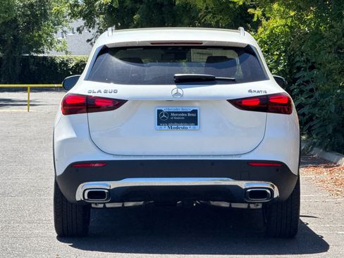New 2026 Mercedes-Benz GLA 250 4MATIC image 4