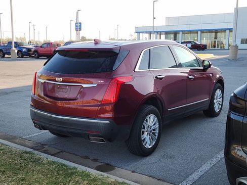 Used 2017 Cadillac XT5 FWD image 4