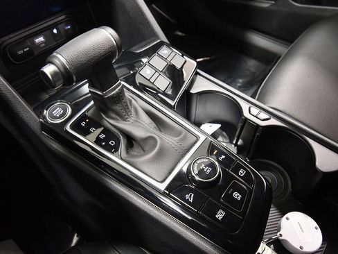 Certified 2025 Kia Sportage X-Line AWD/4WD image 27