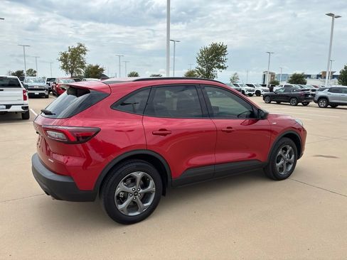 Used 2025 Ford Escape ST-Line AWD/4WD image 4