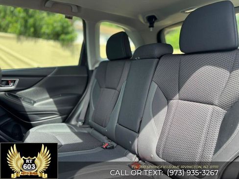 Used 2021 Subaru Forester Premium AWD/4WD image 8