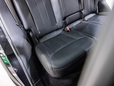 Used 2023 Land Rover Range Rover SE image 32