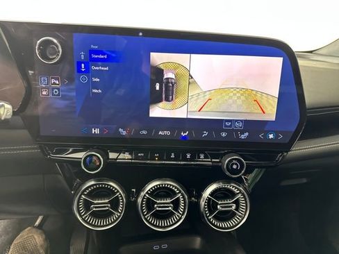 Used 2024 Chevrolet Blazer EV LT image 20