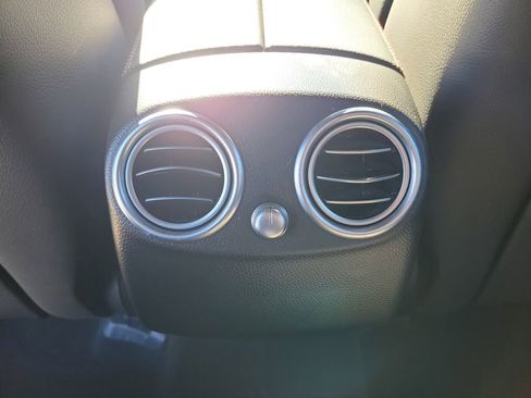 Used 2022 Mercedes-Benz GLC 43 AMG 4MATIC image 15