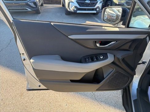 Used 2022 Subaru Outback Premium image 21