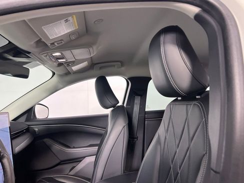 Used 2024 Ford Mustang Mach-E Select image 21