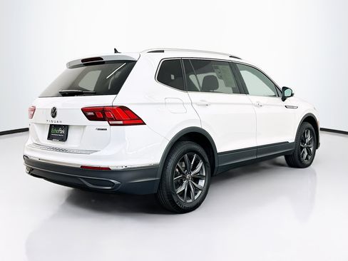 Used 2023 Volkswagen Tiguan SE AWD/4WD image 9