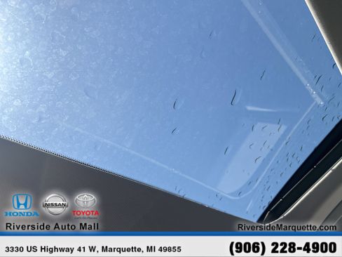 Used 2024 Nissan Rogue Platinum AWD/4WD image 23
