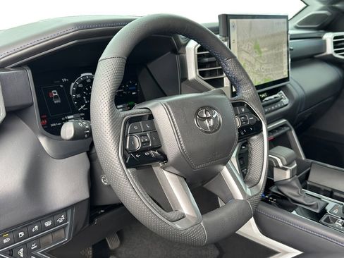 Used 2025 Toyota Tundra Platinum AWD/4WD image 12