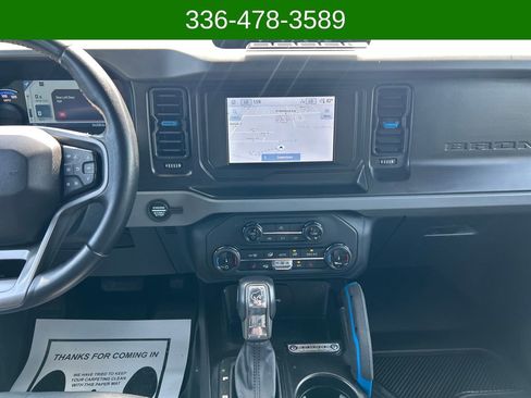 Used 2022 Ford Bronco Black Diamond w/ Sasquatch Package image 18