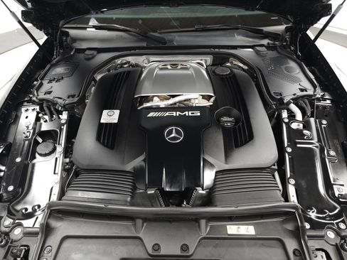 Used 2022 Mercedes-Benz SL 55 AMG 4MATIC w/ Driver Assistance Package image 39
