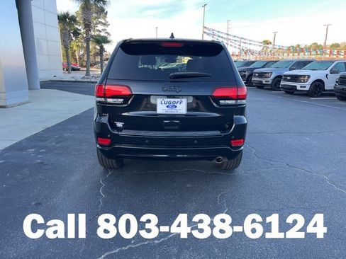 Used 2018 Jeep Grand Cherokee Altitude image 32