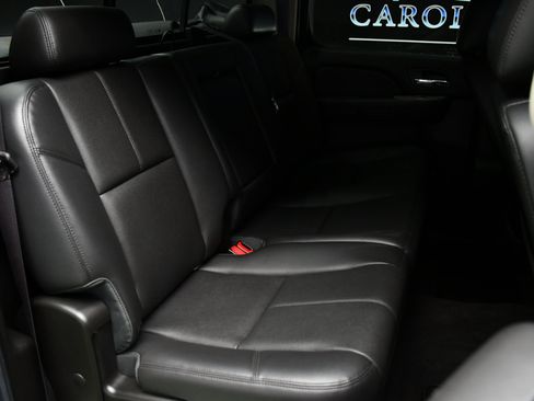 Used 2014 Chevrolet Silverado 2500 LTZ w/ LTZ Plus Package image 42