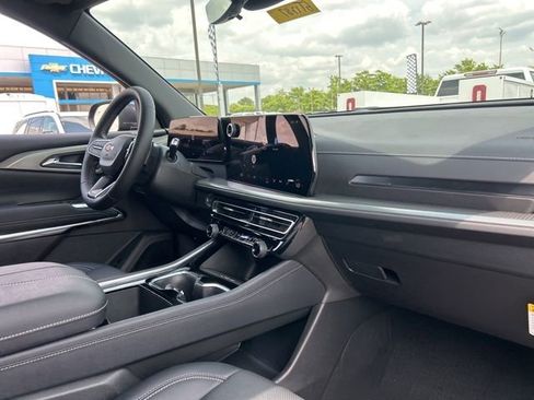 New 2026 Chevrolet Traverse LT FWD image 35