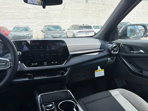 New 2026 Chevrolet Equinox LT w/ LPO, Floor Liner Package AWD/4WD image 19