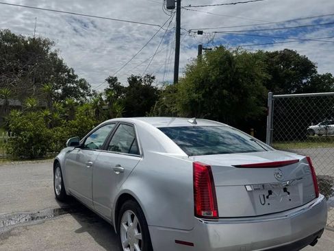 Used 2009 Cadillac CTS 3.6 w/ Wood Trim Package RWD image 4