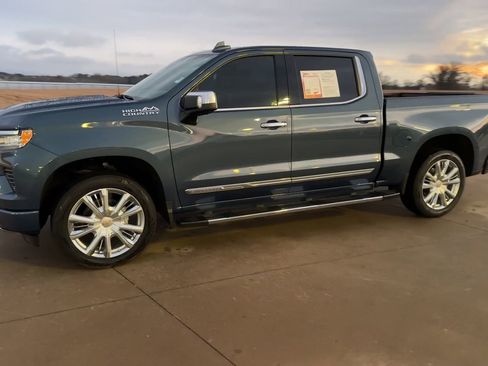 Used 2024 Chevrolet Silverado 1500 High Country w/ Technology Package image 5