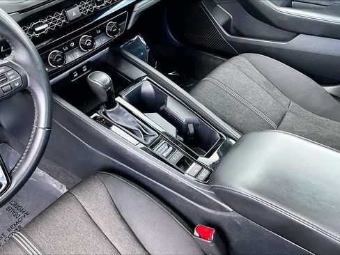 Used 2024 Honda Accord Sport image 17