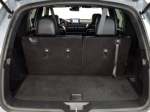Used 2025 Honda Pilot Black Edition image 33
