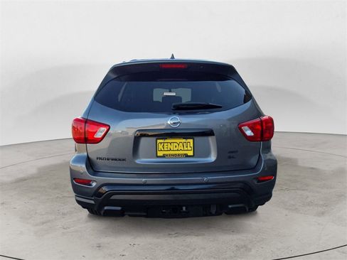 Used 2020 Nissan Pathfinder SL image 4